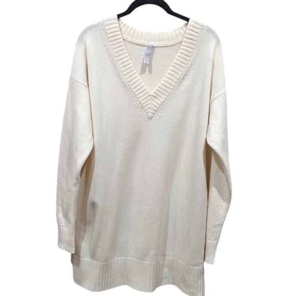Athleta Wool/Cashmere Cream V Neck Tunic Sweater (M) - Picture 2 of 8